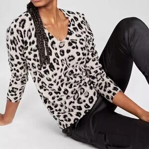 Charter Club Luxury Cashmere V Neck Sweater Cheetah Long Sleeve Womens Small